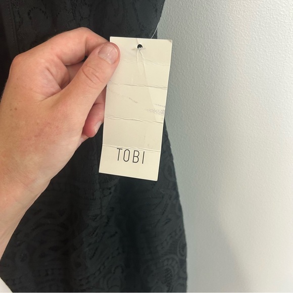 NWT Tobi Black Lace Detail Cutout Sleeveless Mini Dress Women’s Size XS - Picture 4 of 6